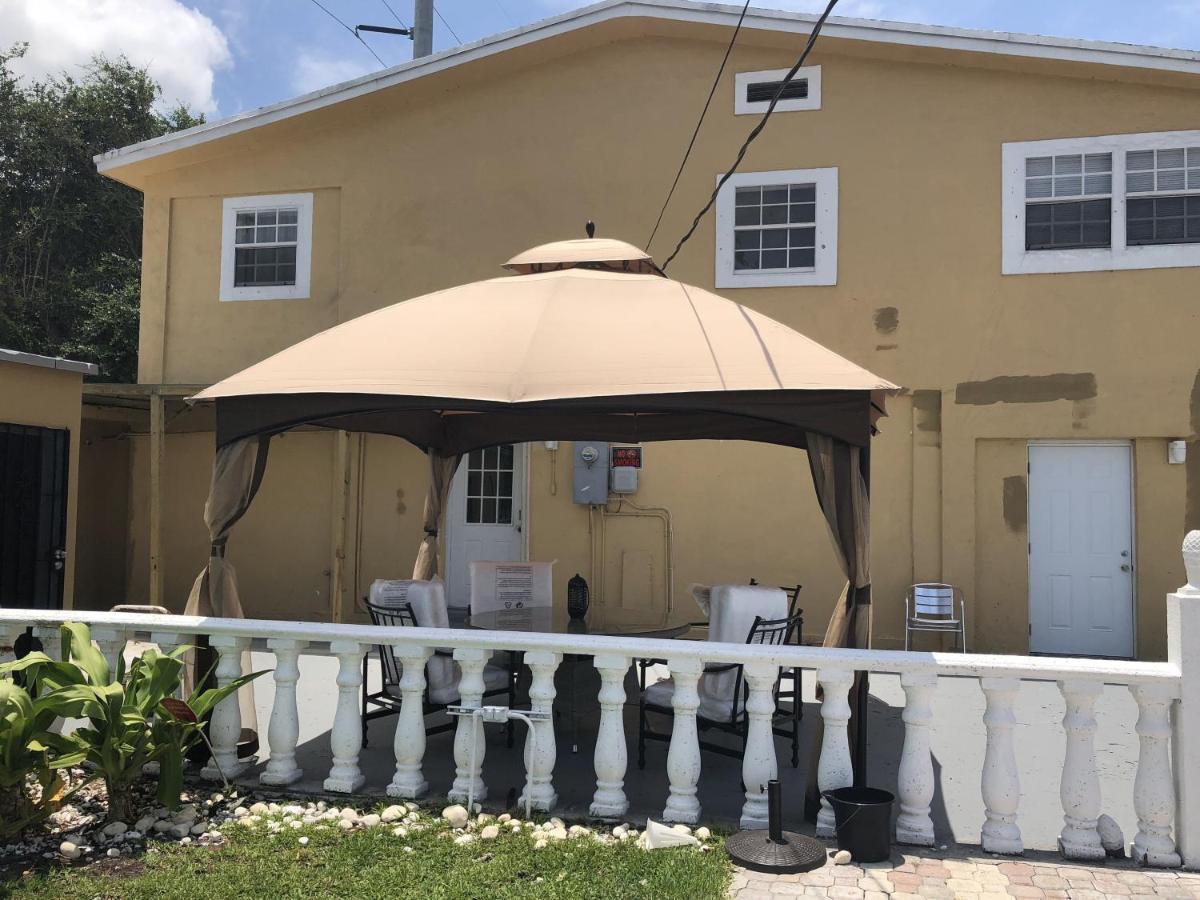 Miami House Apartment Bagian luar foto